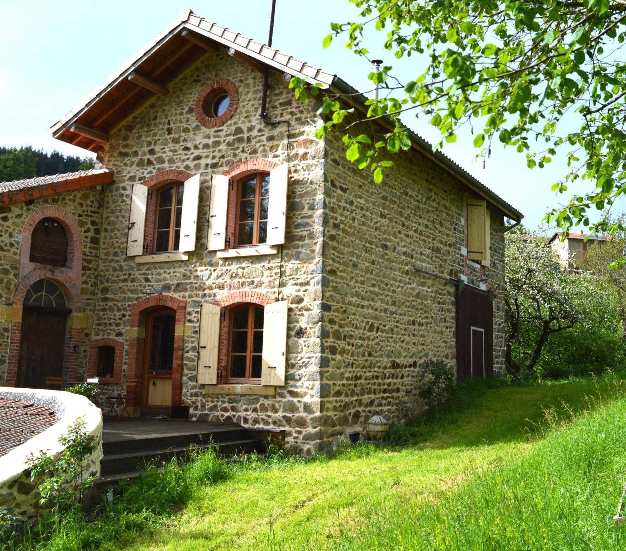 La Fabrique Du Roncon Villa Saint-Bonnet-le-Troncy Exterior photo